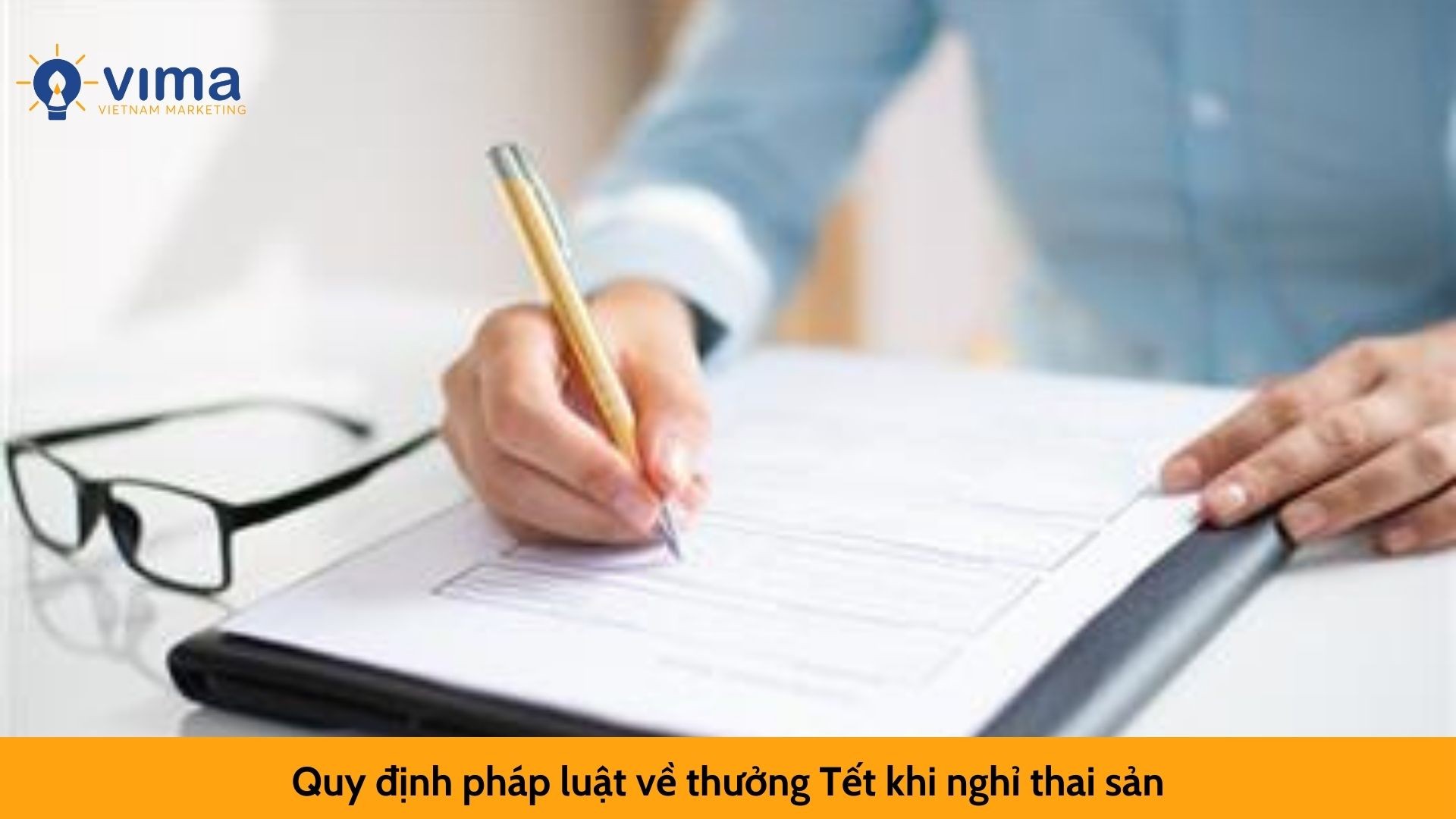 Quy định pháp luật về thưởng Tết khi nghỉ thai sản